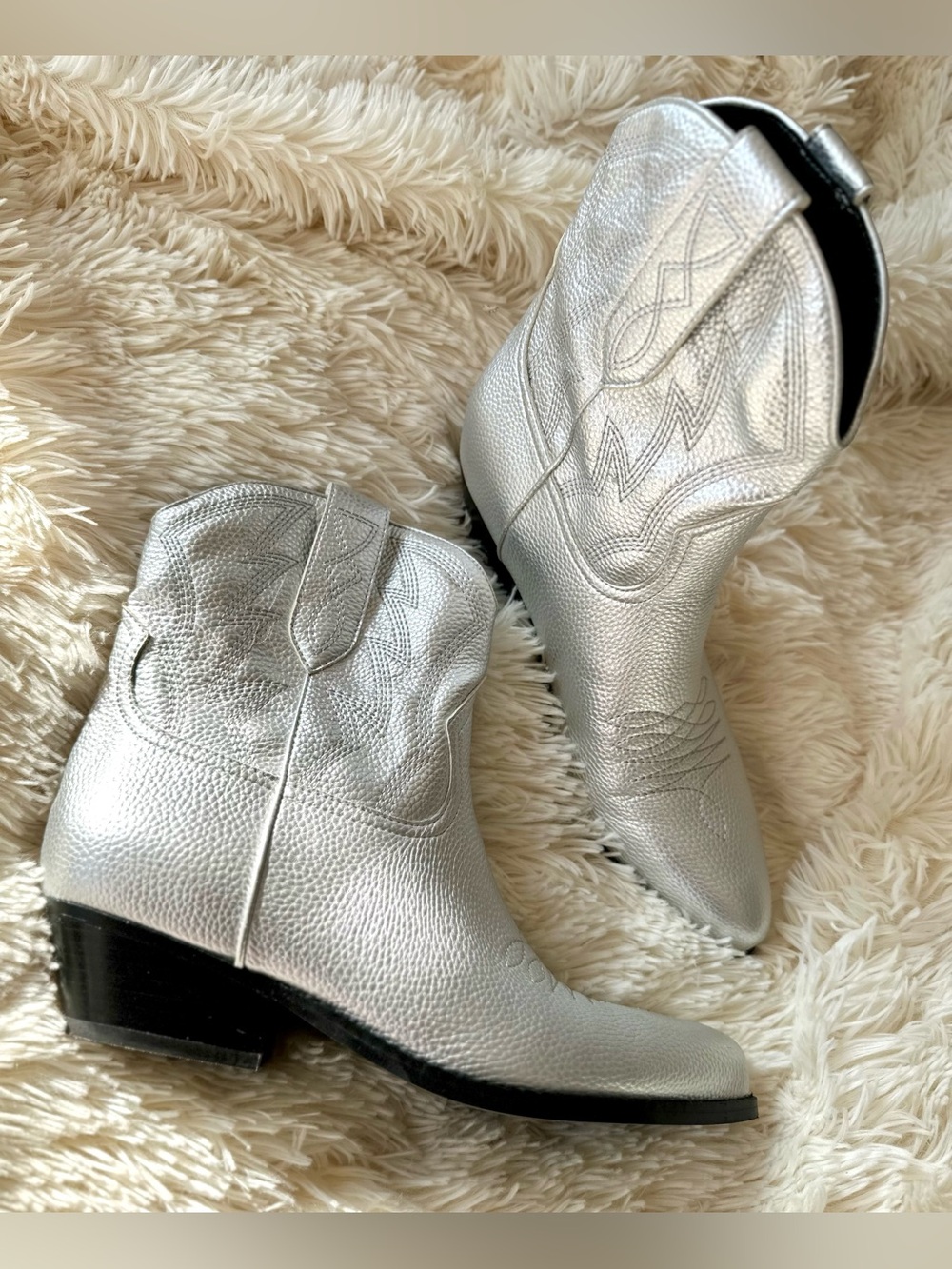 GUESS® Ginette boots in Silver